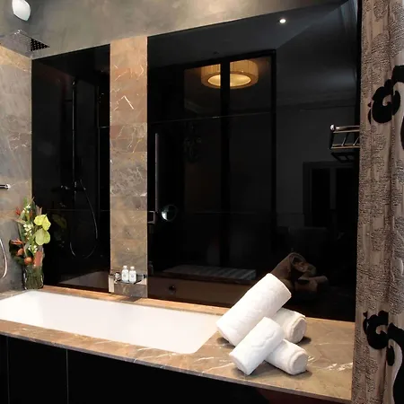 Отель La Cour Des Consuls & - Mgallery Collection 5*