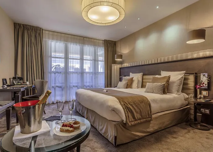 La Cour Des Consuls & - Mgallery Collection Hotel 5*